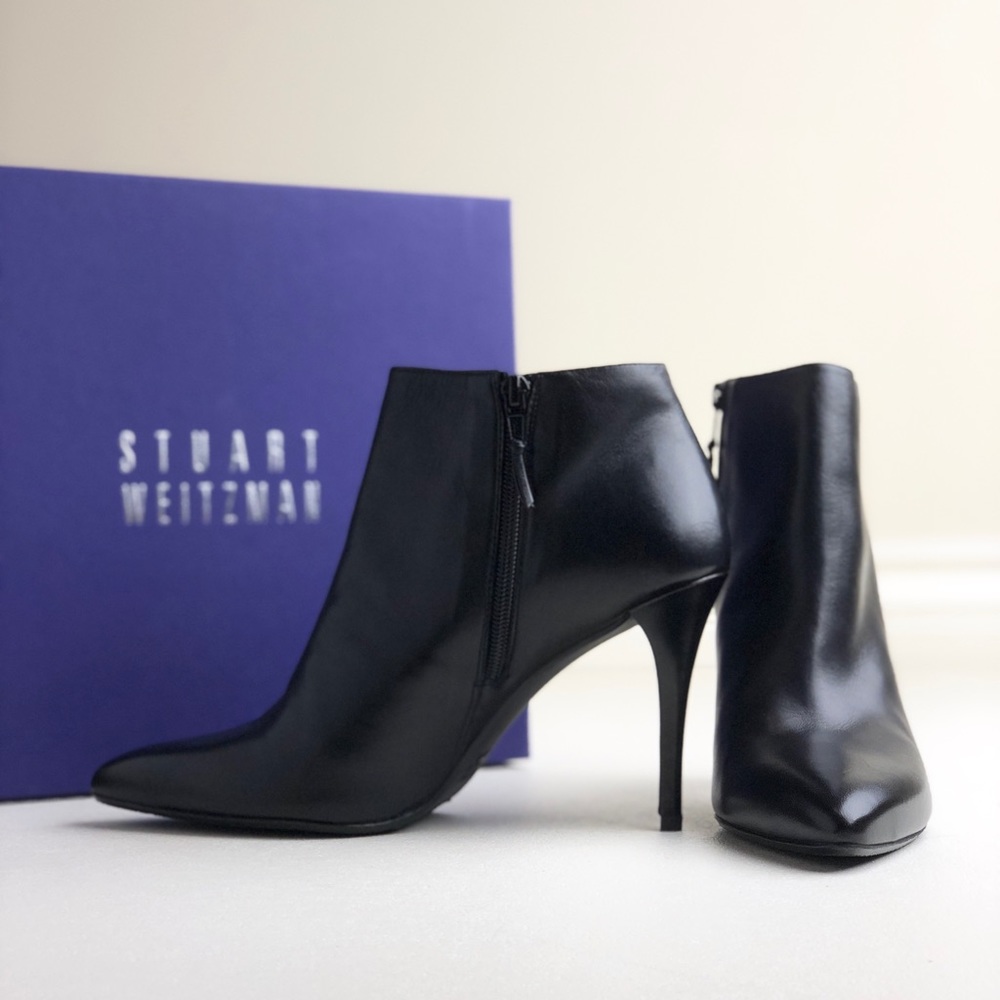 Stuart Weitzman ✨ NEW Black Leather Bootie | US9.5